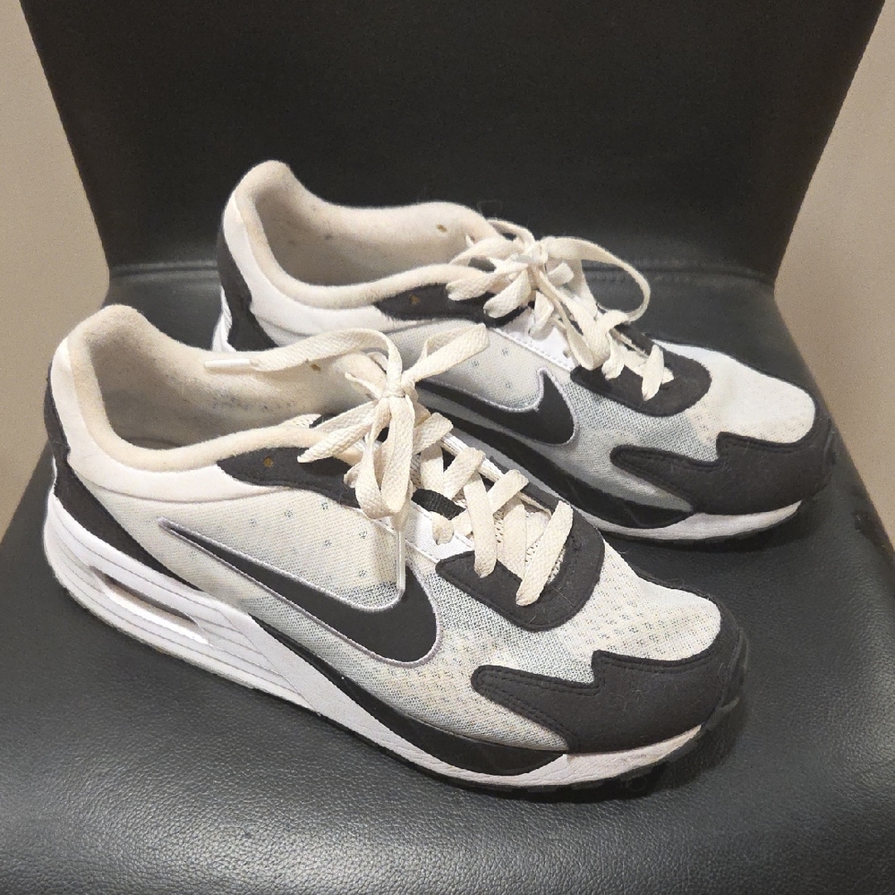 Nike Cream and Black Athletic Shoes